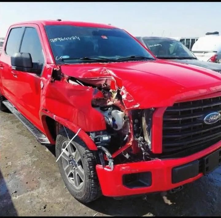 Ford F-150 XLT before repair